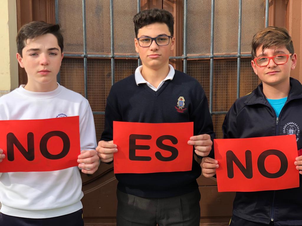 colefrancesas's tweet photo. 25 de noviembre. El Colegio de Las Francesas contra la violencia de género. #NoEsNo #SoloSiEsSi https://t.co/x0gh3sKuLu