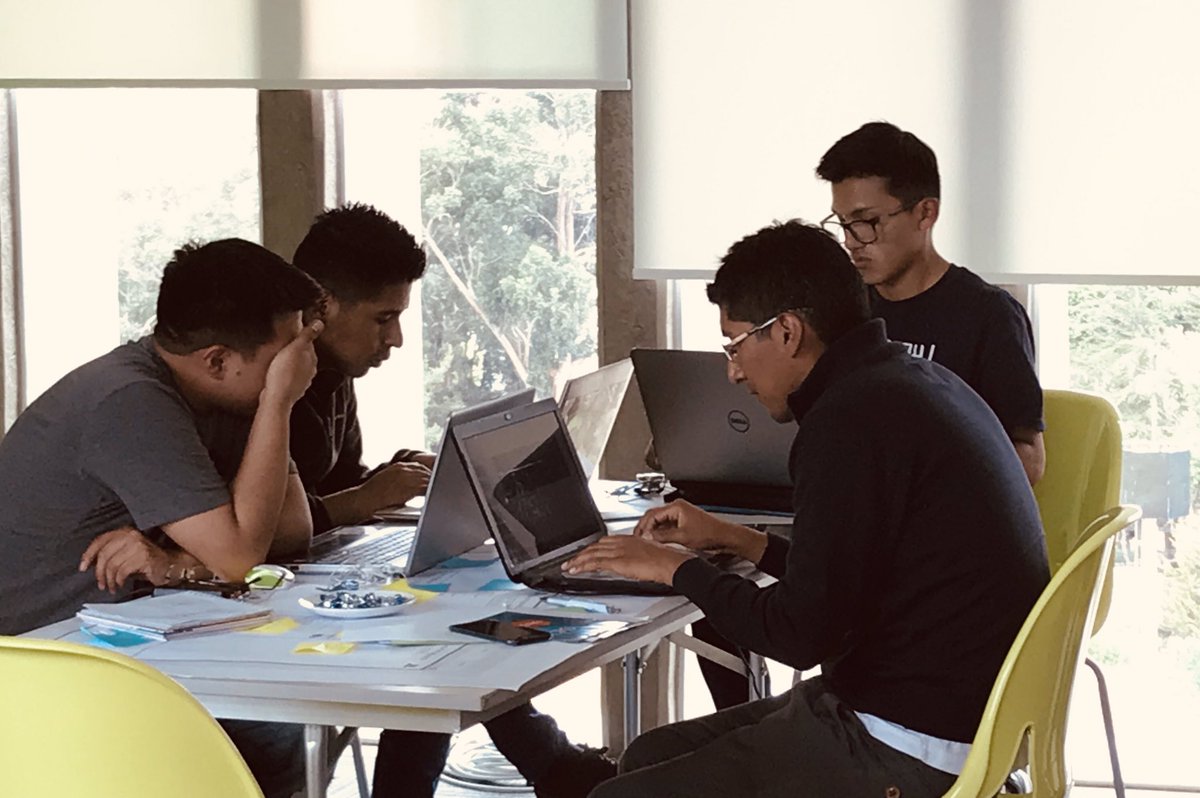 ruthy_root's tweet photo. Impresionada por los geniales proyectos en el #SWAILaPaz , suerte a los participantes en sus presentaciones de esta tarde !!.
Impressed by the great projects in the #SWAILaPaz, luck to the participants in their presentations this afternoon !! https://t.co/UfZgq1GCsX
