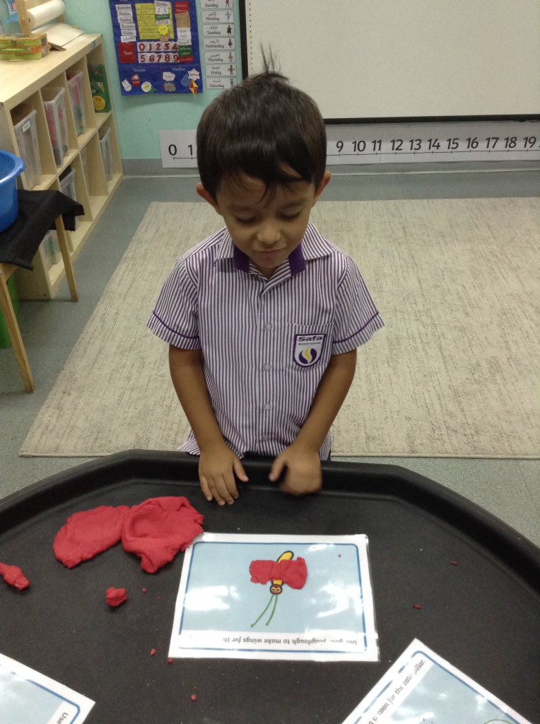 FS2_SBS's tweet photo. FS2 exploring 'The Very Hungry Caterpillar' https://t.co/uuVQWZE71i