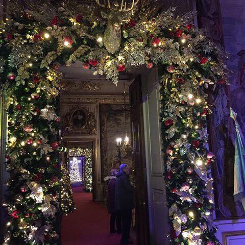 malcolm59084286's tweet image. @PotsPaws has supplied Blenheim Palace with a host of decorative items for this years Christmas display including a collection of hand made mice created by Siena.