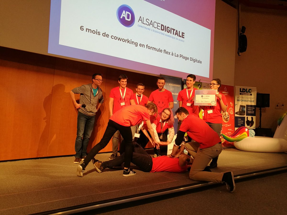 AlsaceDigitale's tweet photo. Prix @AlsaceDigitale pour le projet Geo Urgency #swsxb https://t.co/4eRlN60yZl