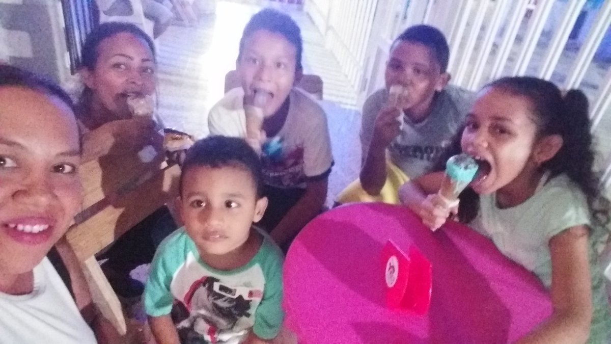 JanisaPo's tweet image. Con mi amiga @YuriNuez10.
Más que una amiga como una hermana. Gracias por tu apoyo. Te quiero mucho😘😘😘😘