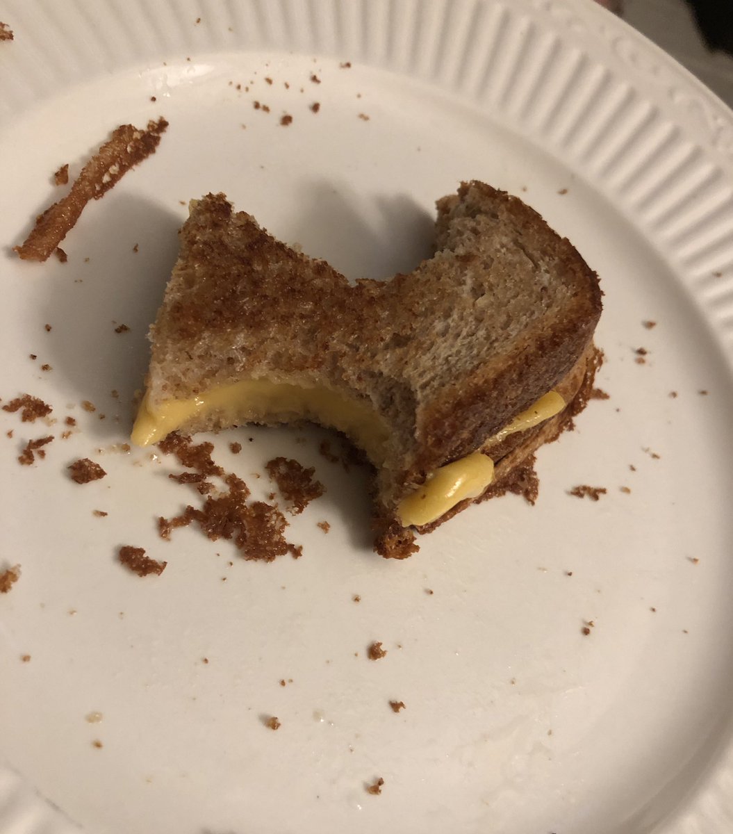 KC4UTIA's tweet photo. All you need is love...and grilled cheese. #DadsCookingDinner https://t.co/eVEPQXM0mr