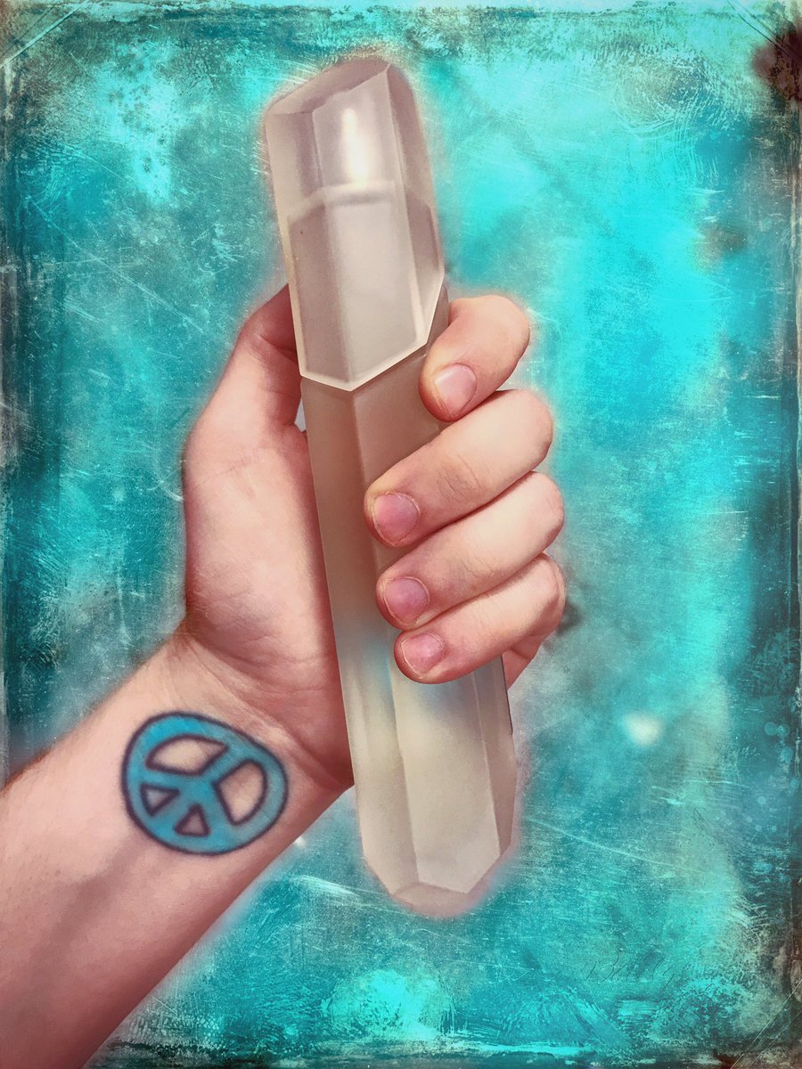 CaelJHarden's tweet photo. Out of all of the @KimKardashianβs fragrances, my favorite one is definitely the big Crystal Dildo. For obvious reasons. ππ #NotASizeQueen #LmaoJFuckingK #WeLoveABigStick #KKW #CrystalGardenia #KimKardashian https://t.co/8eMIF2JLzb
