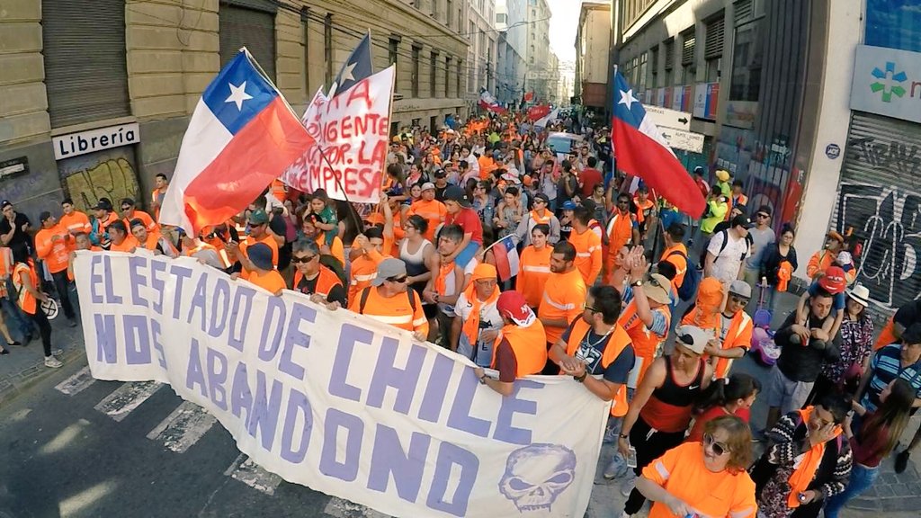 PedroAbarcaPRO's tweet image. @LosPROgresistas apoyamos a los
trabajadores portuarios de #Valparaiso que estan en Paro!! y que junto a sus familias realizan masiva marcha en defensa de sus derechos, mejoras salariales y condiciones de trabajo @RNuevoMundo @FortinOficial @uchileradio @inda_gabriel @Cutchile