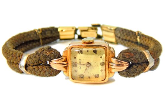 PremierAJG's tweet photo. Deco #14k Rose #Gold #Huguenin Ladies Watch 17j Swiss Made #watches #clocks #fobs #mens #watchchains #antiquejewelry #vintage #premierestategallery #gotvintage https://t.co/WXrql0rYZ5 https://t.co/tpKVBu9rv3