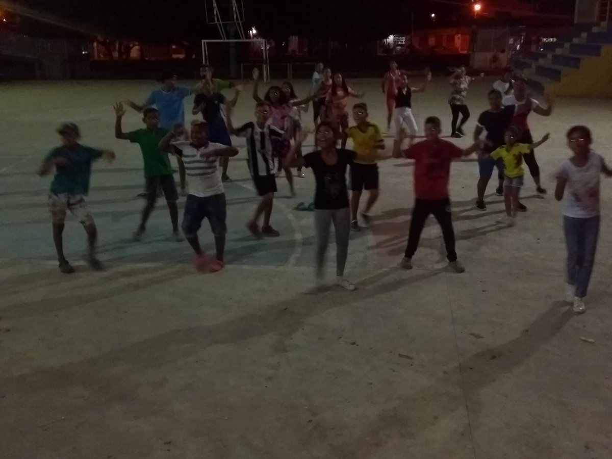 SucComunicadore's tweet photo. Así se vivio lajornada de rumba terapia con los  Sucreños , organizado por los Comunicadores a Fondo, Deporte y Recreación y la casa de la cultura @psocialmag
@FondoAdaptacion #LaMojana https://t.co/50CyMPlrBE