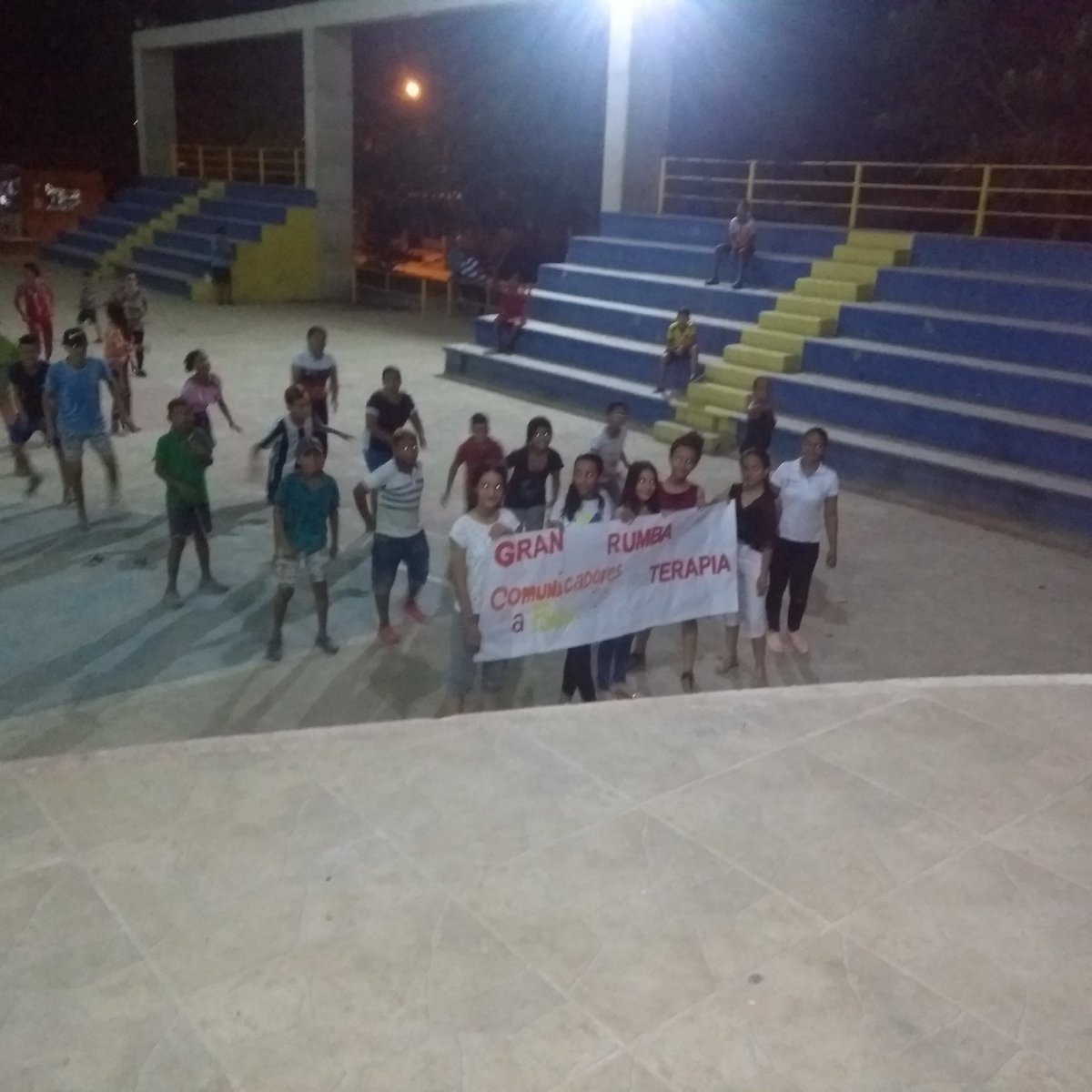 SucComunicadore's tweet photo. Así se vivio lajornada de rumba terapia con los  Sucreños , organizado por los Comunicadores a Fondo, Deporte y Recreación y la casa de la cultura @psocialmag
@FondoAdaptacion #LaMojana https://t.co/50CyMPlrBE
