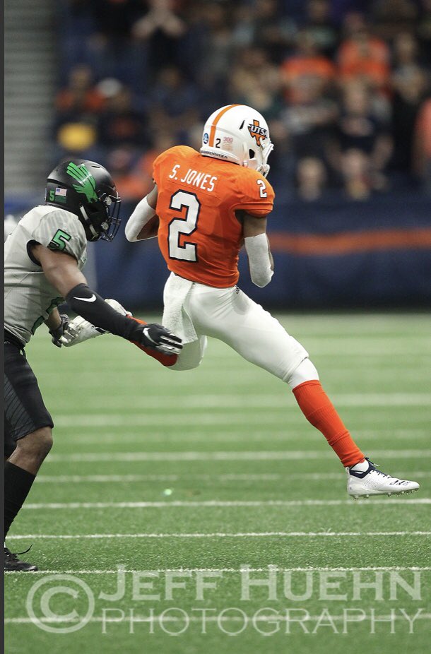 theJoystick_1's tweet photo. Stick and move 👋🏾      #Year2Loading.... https://t.co/ZdLBiuh5TE