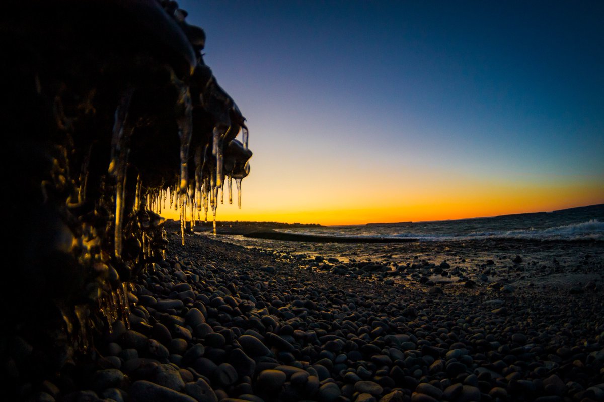 PaulDurdle's tweet image. Day 21: Icy 🌅

Like it if you like it. RT if you love it.

Camera: #Canon EOS #RebelT3
Lens: EF 6.5mm f/3.5-22 Fish-Eye CS
Shutter Speed: 1/160 sec
Focal Length: 50mm
Aperture: f/22
ISO: 400

#nlwx #explorenl #365photochallenge #mycanonstory #sunset @NLtweets @CBCNL @CanonCanada
