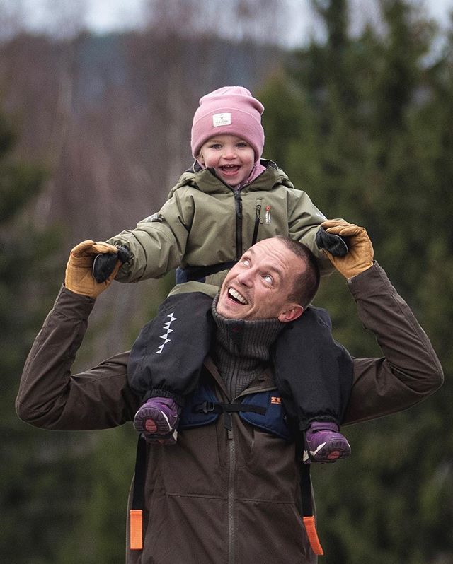 deThurah's tweet photo. You and me, doing what we do best. Creating memories and being outside, playing, going on adventures, exploring, learning together. Just a perfect Sunday. Thank you ♥️ @minimeis @lundhags @isbjornofsweden #pappa #datter #søndag https://t.co/21hRaOwrwI https://t.co/HVOfYQszgN