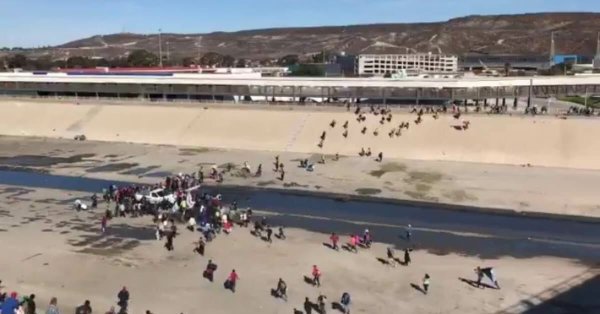 Mexico to deport 500 violent caravan illegals who tried to cross the border