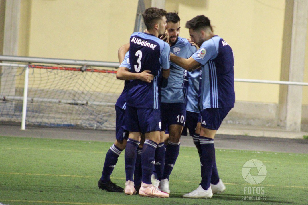 EMPATE EN EL VIRGEN DE LAS NIEVES
El Tenisca y el Unión Güímar no pudieron pasar del empate (1-1) en su compromiso de la decimocuarta jornada.
facebook.com/permalink.php?…