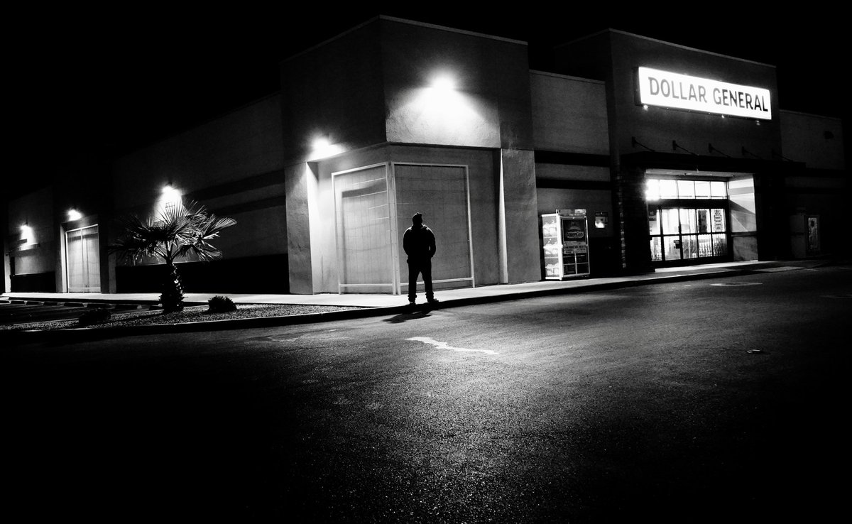 FromdaStphoto's tweet photo. “Seize the Night”
#lasvegas #thinkgeek #geek #lasvegasphotographer #instalike #instagood #creative #streetphotography #creativeexploretakeover #VegasGram #instagram #vegasborn #vegasnightlife #vegas #blackphotographer #blackartist #blackphotographer #sony #sonyalpha #sonyimages https://t.co/WYS4J5gSGq