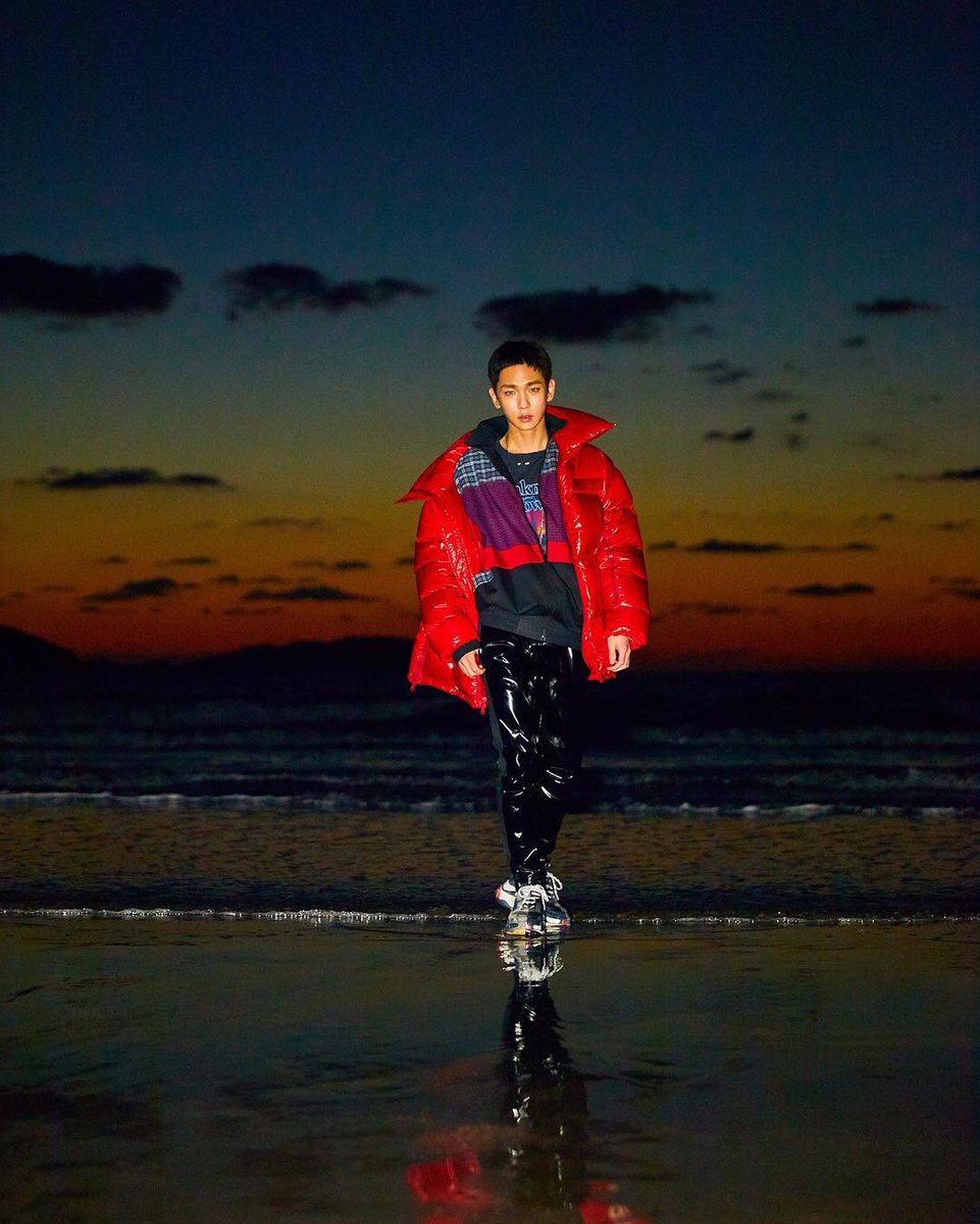akeytsukako's tweet photo. The 1st Album 'FACE'💿🎧

2018.11.26 6:00PM🌟

いよいよ今日～✨感無量❤❤❤❤❤

#SHINee #KEY #FACE 
#The1stAlbum_FACE 
#SHINeeKeySoloDebut 
#KEYLAND神戸 #KEYLAND横浜 https://t.co/HCLH4myAgB