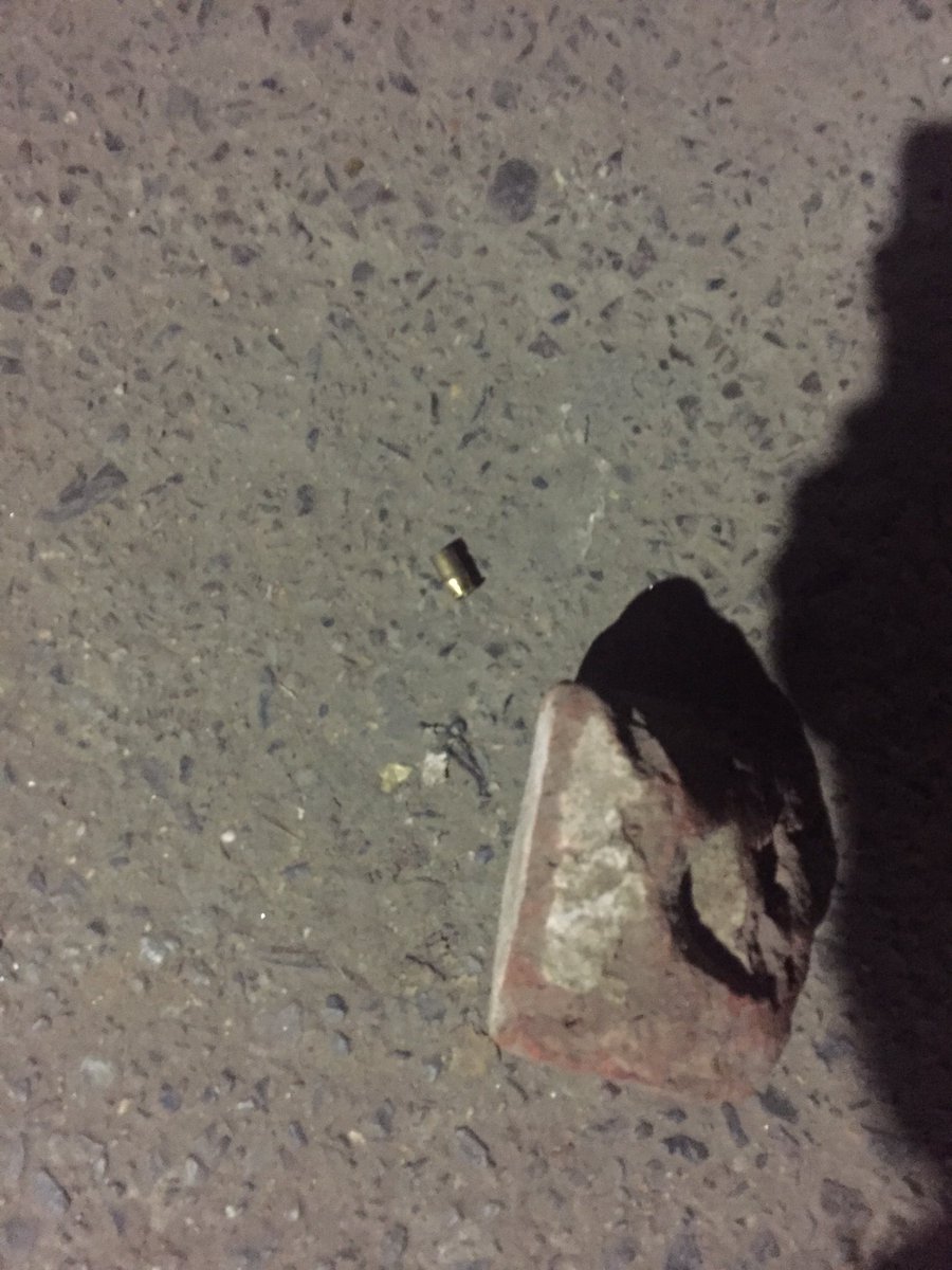 NimitGupta15's tweet photo. @CPDelhi @narendramodi @Doval_Ajit12 @rajnathsingh @ArvindKejriwal 6 rounds fired. Total communal riots by muslims on hindu in inderlok area. https://t.co/7i3ALj6Z1G