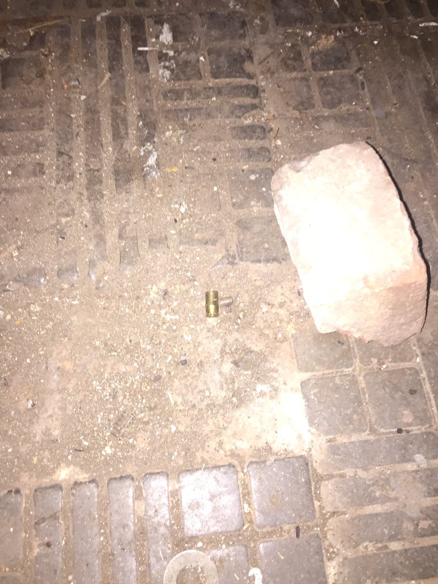 NimitGupta15's tweet photo. @CPDelhi @narendramodi @Doval_Ajit12 @rajnathsingh @ArvindKejriwal 6 rounds fired. Total communal riots by muslims on hindu in inderlok area. https://t.co/7i3ALj6Z1G