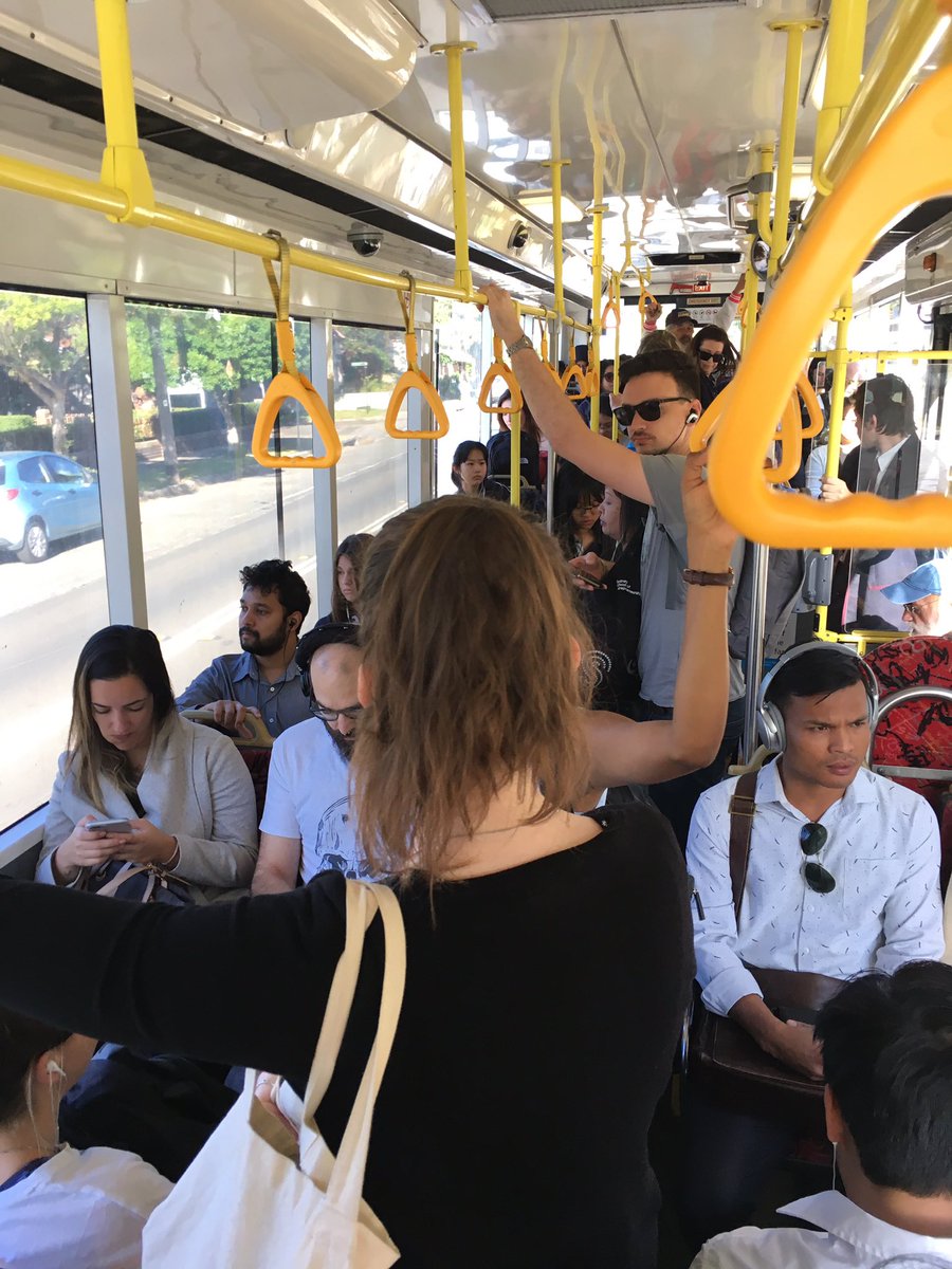 confesshuns's tweet photo. Cool #sydneybuses #transportnsw #latebus #ghostbus #packedbus https://t.co/7Vyc23SEPD