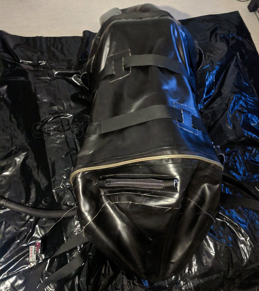 s10_boi's tweet photo. Rubber drone sealed in a dry bag with electro, ready for transport.

Thanks to @electrobound and @rubberwulf https://t.co/QGlIO9V0pN