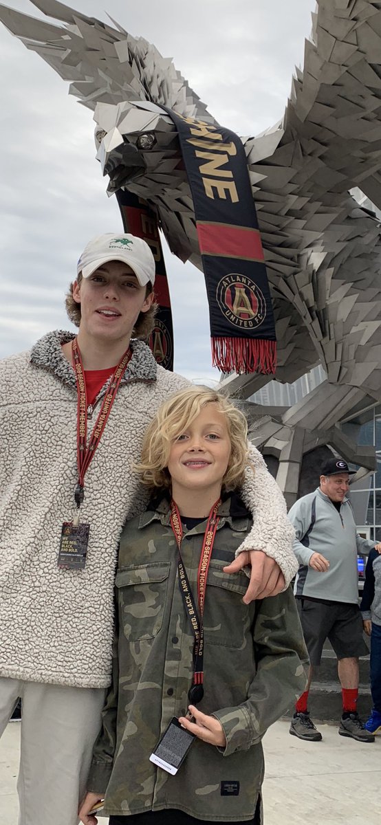josbowers's tweet photo. All the way from the City of Angels to cheer for  #ATLUTD !! https://t.co/I3UnshfvjK
