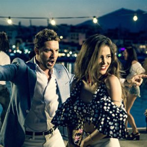 dbfansdevzla's tweet photo. Hace un momento en @HTVMusica el videoclip #Perdรณn de @davidbisbal junto a @Greeicy_rendon!! #HTVFiesta Queremos que este temazo que ya cuenta con mรกs de 50 MILLONES de Views en #Youtube ingrese en el #HotRankingHTV ๐๐ถ๐๐บ๐ฌ๐๐ป๐ช๐ธ๐จ๐ด๐๐ป๐๐ป https://t.co/uCWOkx7rLS