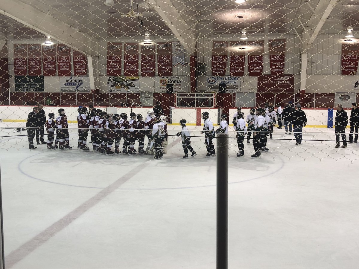 DhelmBeefGuy's tweet photo. The boys lost a heartbreaker in the 6th round of the shootout to bring home the Silver Metal from the Muskoka Rock tournament in Port Carling.  Congratulations to our Huron-Bruce Blizzard PeeWee Reps, another trophy for our new organization! #blizzardhockey https://t.co/sdMSMLhVQR