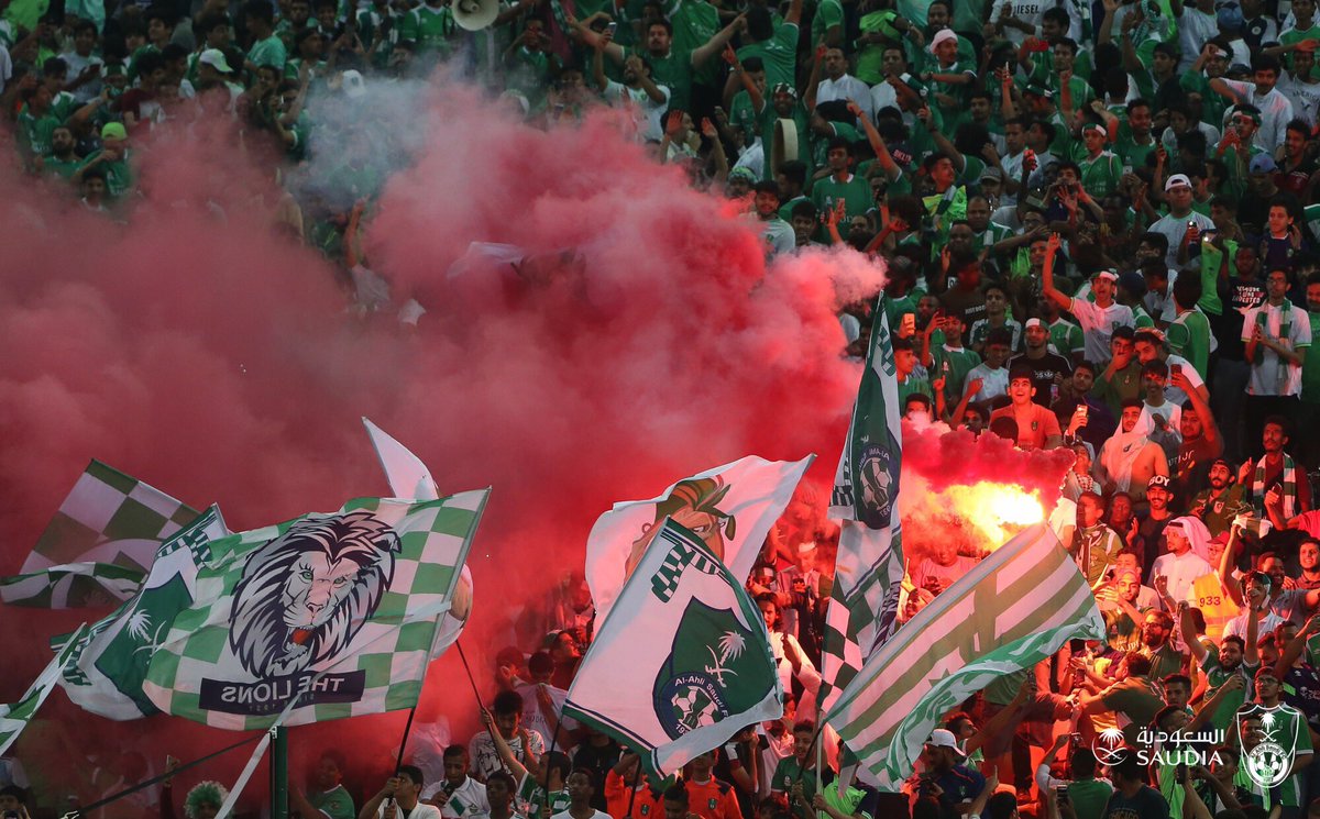 ALAHLI_FC's tweet photo. أعظم جمهور 💚😍 https://t.co/4aZLU1Nfee