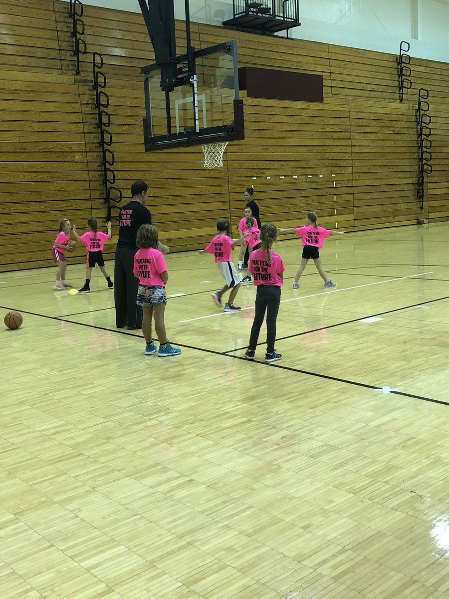 GibSouthernWBB's tweet image. Teaching helpside defense at Practicing for the Future today. 
#PFTF