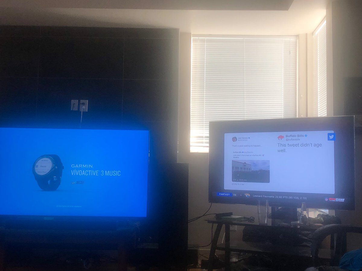 sschloss12's tweet photo. @ScottHanson unacceptable that You can’t have Redzone at least playing some football content while I need to watch @ABCNetwork ‘s ads. Please stick to the football and not the tweets Scott https://t.co/45xzxfIFL4