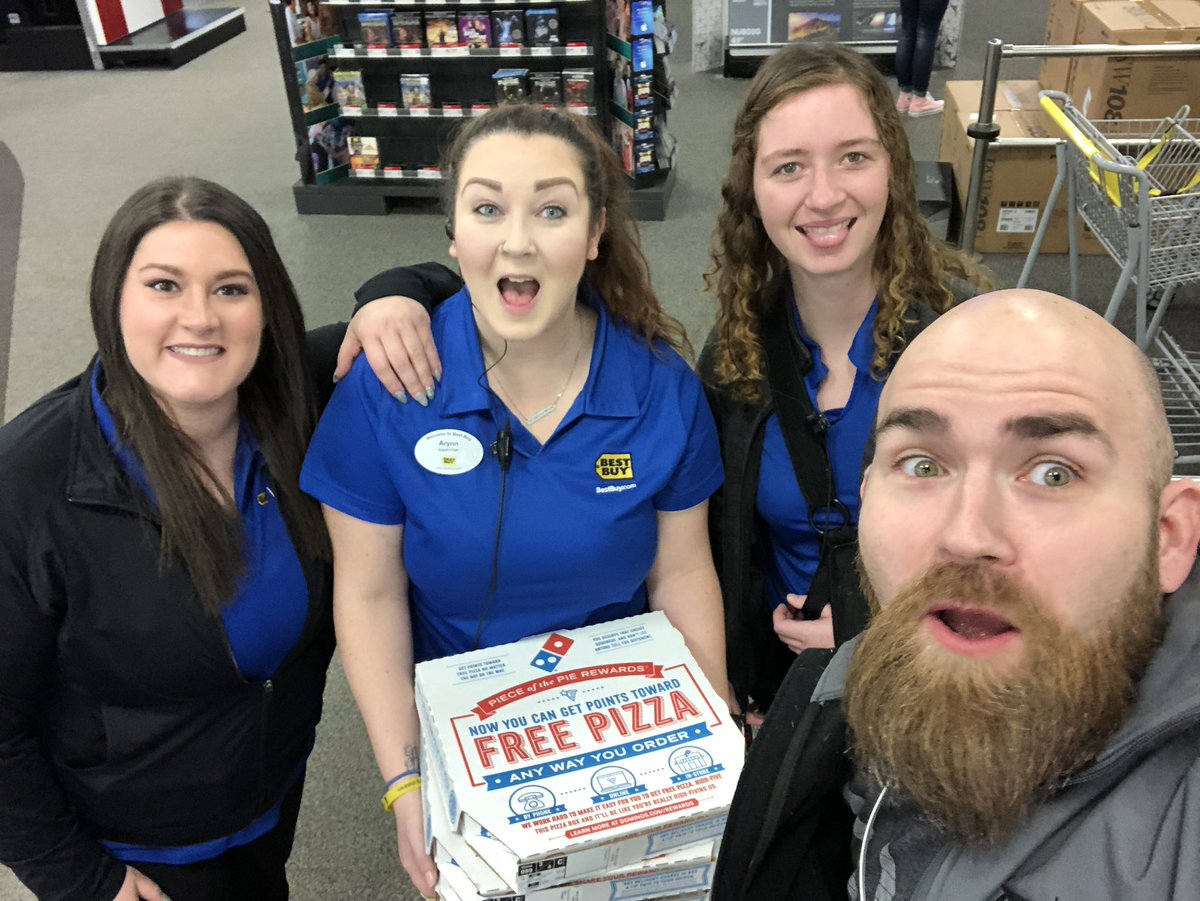 Having fun and rewarding a well deserving Best But team!! Winning hearts and minds!! <a href="/martyachi/">Marty Dominguez</a> <a href="/DonGuzzardo/">Don Guzzardo</a>