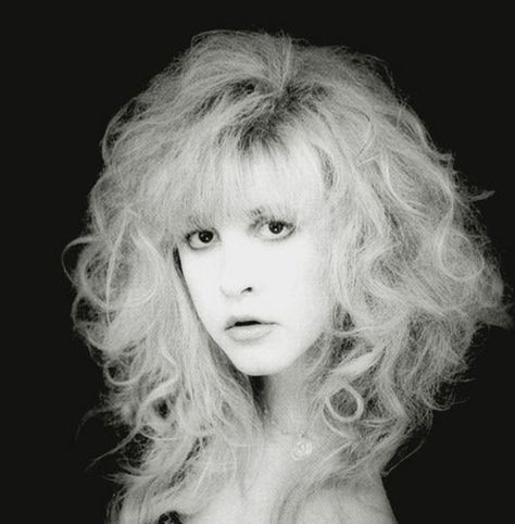 Darianfranz's tweet image. Women..#stevienicks #musichelp #fight #fightagainstthissociety #power #noviolence #noviolence