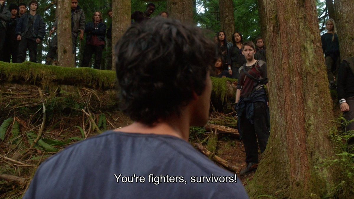 sonyasonicx's tweet photo. me 2014 VS me 2018 @ bellarke shippers: https://t.co/MtmxlOllWb
