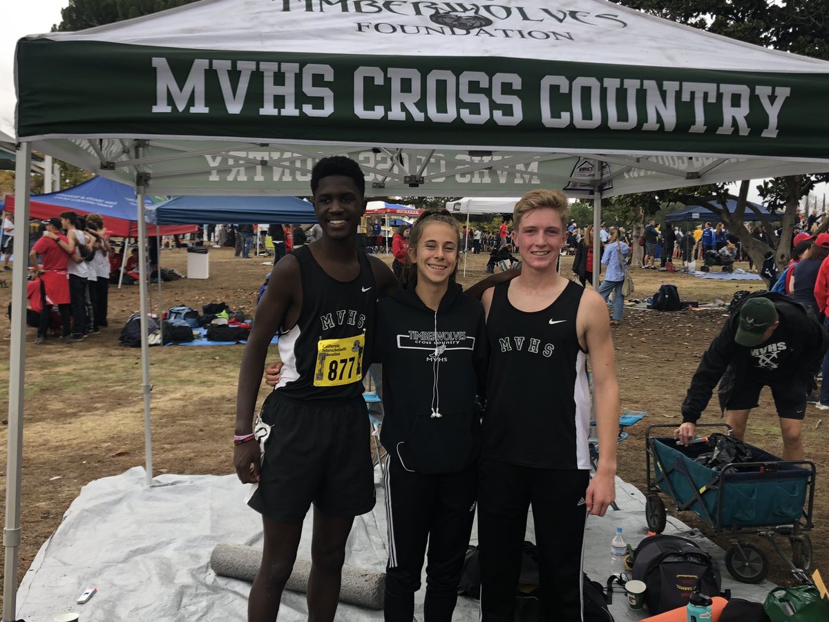 jilllawrence25's tweet photo. Making Vista and .@MissionVistaHS so proud at the XC State Championship in Fresno yesterday! https://t.co/73DMicH7pc