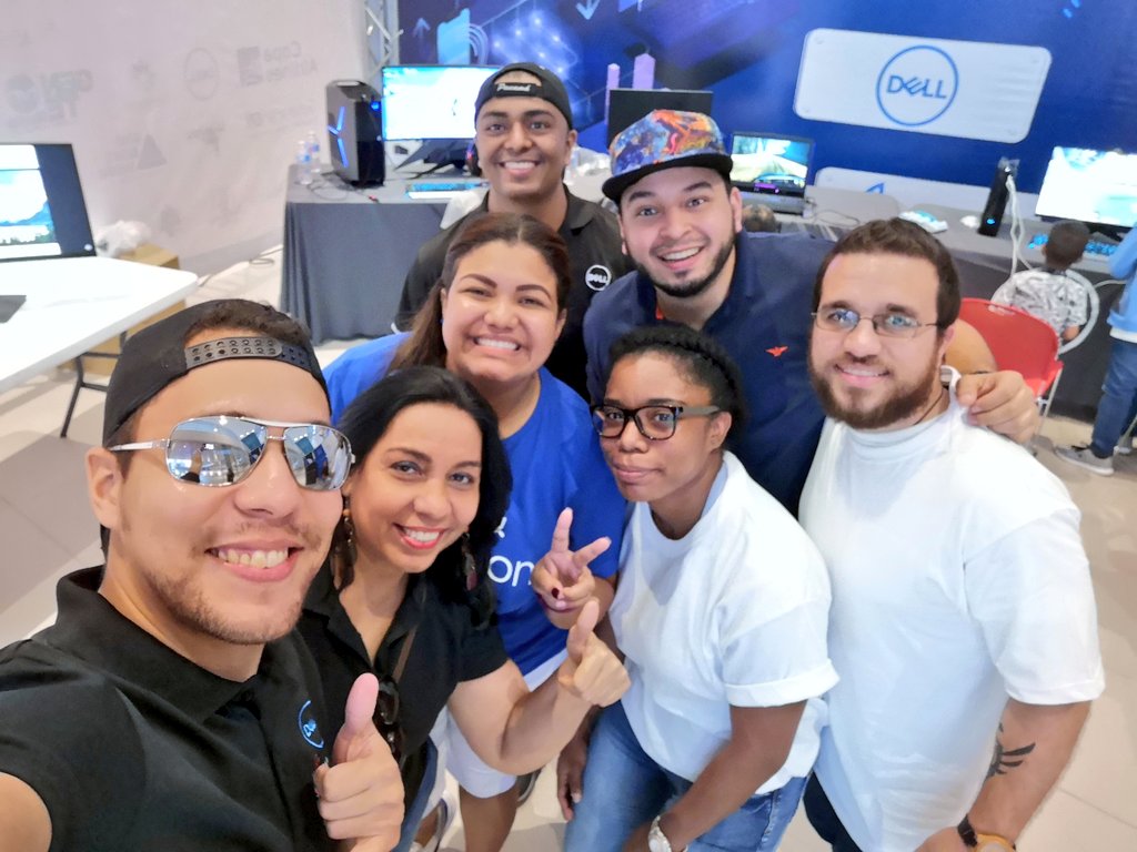 manuLrios's tweet photo. #InnovaNationFest 2️⃣0️⃣1️⃣8️⃣
Is amazing how our kids are learning about #technology #entrepreneur #creativity today 😎👍
Great job #DellBassadors and @DellPanama sponsoring this big event.
Thanks @karin15 for give us the opportunity to be part of this project.
#LegacyofGood https://t.co/AHeVSvWij5
