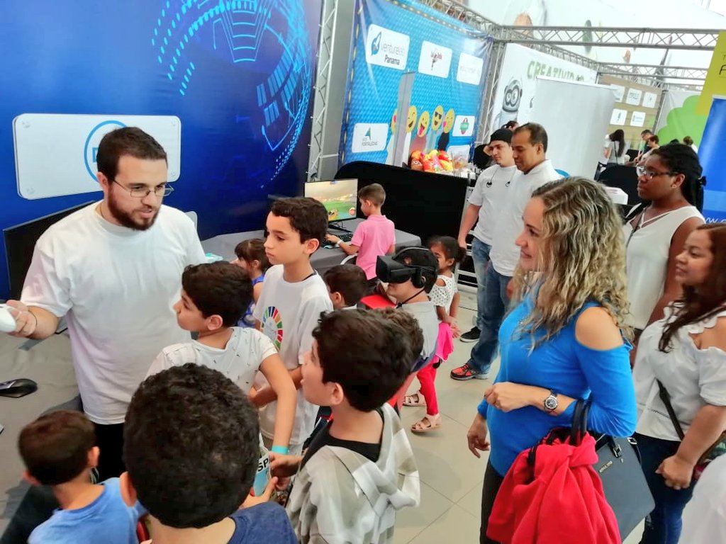 manuLrios's tweet photo. #InnovaNationFest 2️⃣0️⃣1️⃣8️⃣
Is amazing how our kids are learning about #technology #entrepreneur #creativity today 😎👍
Great job #DellBassadors and @DellPanama sponsoring this big event.
Thanks @karin15 for give us the opportunity to be part of this project.
#LegacyofGood https://t.co/AHeVSvWij5
