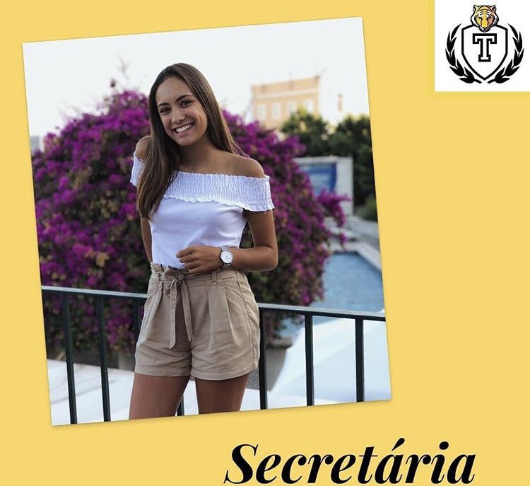 ListaTesjal's tweet photo. Como segundo ano consecutivo continuamos com a lista e apresentamos os novos membros da direção!! A lista que faz tudo por ti 💛🖤 https://t.co/a3zbPwj4KC