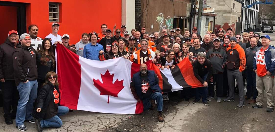 TOBrownsBackers's tweet photo. Another great crowd again at The DPN! Look at us winners!!!
#CLEvsCIN #Browns #DawgPound #Toronto #CanadianRollCall
@gmfb @Browns @ThomaHawkShow @NFLCanada @BudLightCA https://t.co/NCQ3CPhXOQ