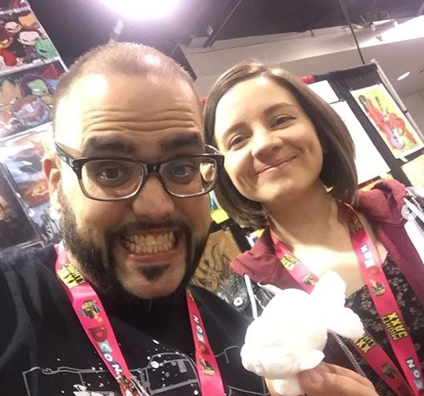 JennaRambles's tweet photo. Last weekend @DesignerCon was one of the best weekends ive had in a very long time. Thanks to @playfulgorilla and #Big_C for letting me join their booth and being fun booth buds all weekend long 🤟💗
#DesignerToys #Designercon2018 #Resin #ResinToys #Fish #AlwaysFish
🐟💙🐟💙🐟 https://t.co/nphddZvoiw