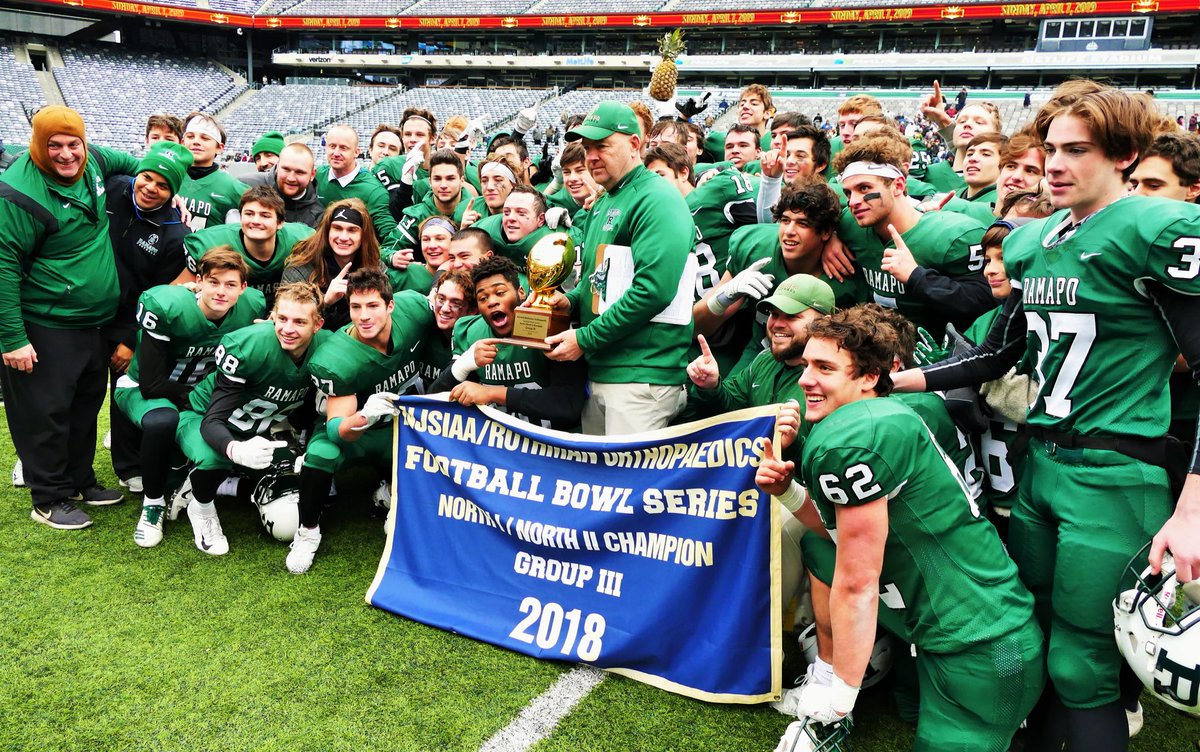 NANNPHOTO51's tweet photo. NJ HS Football North G3Bowl Ramapo vs Summit photos &amp; digital at https://t.co/ex6QCy9kKN #NJHSFootball #njfootball #SummitNJFB #Summiths #SummitAthletics #RamapoHS #RamapoAthletics #RamapoFB #NorthG3Bowl #RamapoFootball https://t.co/DFoCr4FB3V