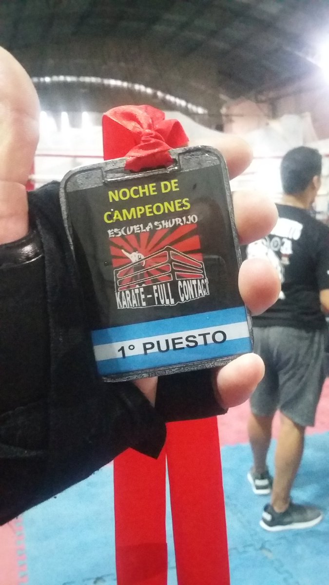 gustavo_bal's tweet photo. #NocheDeCampeones gracias por el apoyo a @MunicipioTigre y @DeportesTigre #1puesto #fullcontac #kickboxing https://t.co/75tWsHtfFz