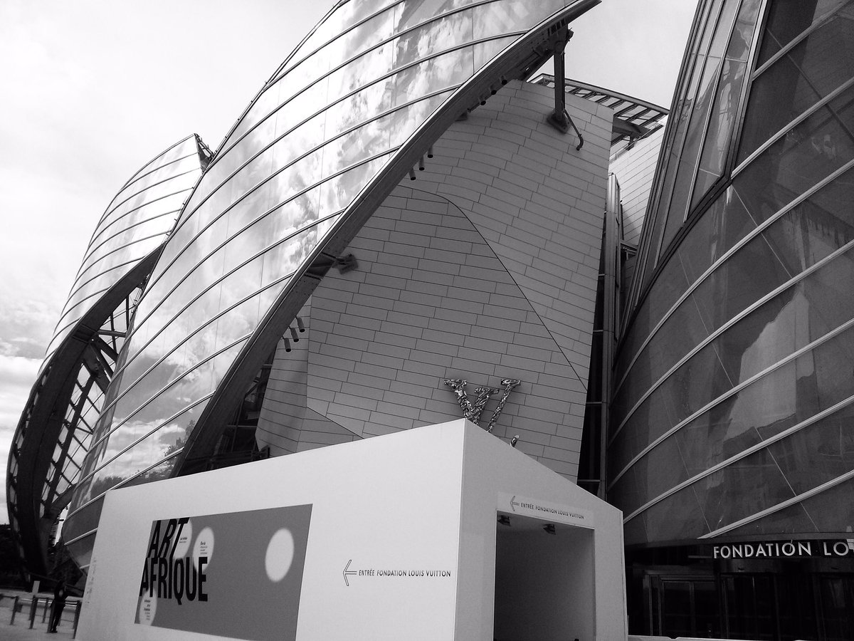 hanifamlani's tweet photo. Day 2/7 #MyLifeInBlackAndWhite 
7 days, 7 photos. No explanation. No humans. Challenge someone new everyday to do the same. Today I challenge @ACAMPKen   Ohh and @AnissaElabbas   Bonus points if you can guess. https://t.co/C3QIVgJft7