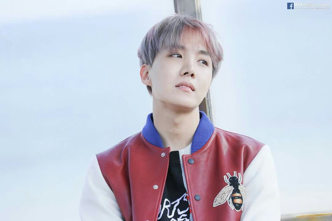 jhope pics (@jhopepiics) / Posts / X