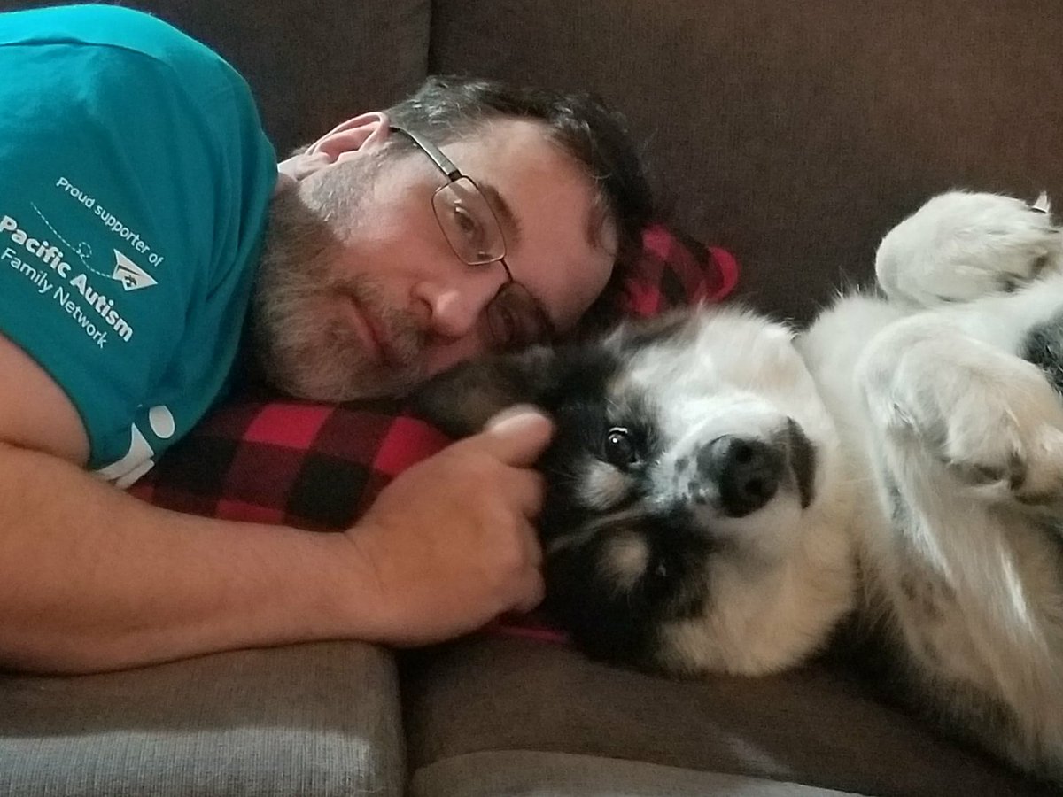 Davesgenius's tweet photo. #MyVersionOfFunIs hanging out with my puppy. https://t.co/D5ebQ20tvg