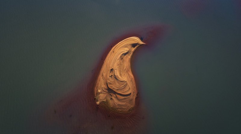 muscat_daily's tweet photo. #photography An Omani photographer has captured the stunning landscapes formed in the Empty Quarter after cyclones Mekunu and Luban brought heavy rainfall in southern Oman this year. https://t.co/rMtWfDVVvL https://t.co/zU5hQ2ggGL