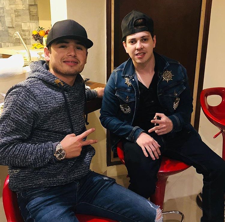 Lucidas_JmlcOfi's tweet photo. #Repost @JosueBalderrama
Se viene un discon de mi compa @joseml_oficial ‼ #JosueBalderrama #JoseManuel #JMLC @ElAmigodelosArtistas #FanClubsJMLC ✨
@LucidasDeJmlc_Oficial
#TeamLucid@s ♥🎸
#LDJMLC #LucidasDeJmlc https://t.co/WcdwtWPf1m