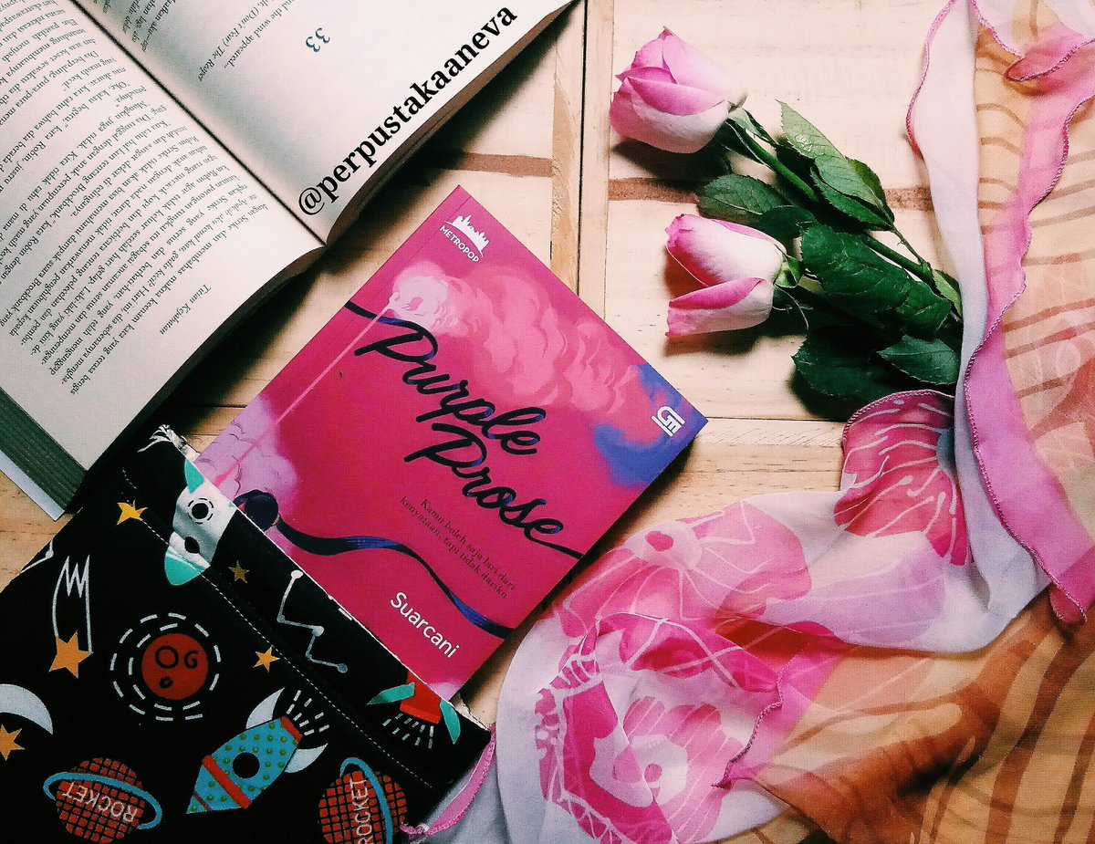 evasrirahayu's tweet photo. GIVE AWAY TIME

Ada 1 novel #PurpleProse untuk kamu yang beruntung. Btw, silakan baca keterangan novelnya di gambar ya.

Cara ikutannya:
1. Follow akun @alhzeta dan @fiksigpu 
2. RT twit ini.
3. Ceritakan momen 'ungu' kamu di-reply.
4. GA ditutup tgl 29, pengumuman tgl 30 Nov. https://t.co/2ufESJ1nli