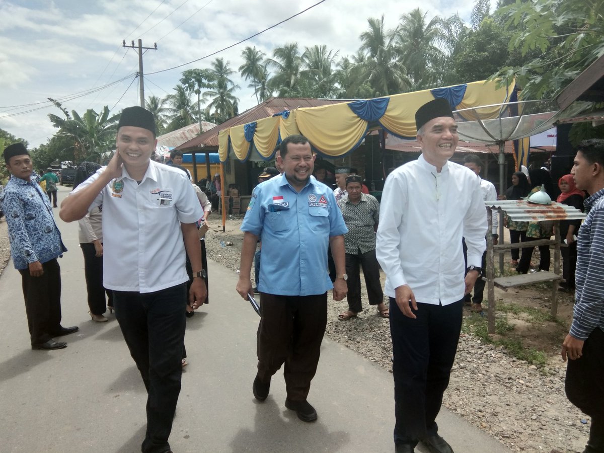 Marwan_Dasopang's tweet photo. Perhatian dari pemerintah pusat ke daerah harus dpt memberikan solusi dlm wujud kesejahteraan dan keadilan sosial.
#PKBNomorUrut1 #PKBYes
@CucunA44 @ninikwafiroh @KangFathanNow @Jazilul_Fawaid @FraksiPKB @DPP_PKB @Kemenag_RI @KemensosRI @BNPB_Indonesia @kpp_pa @baznasindonesia https://t.co/z8iIROnALl