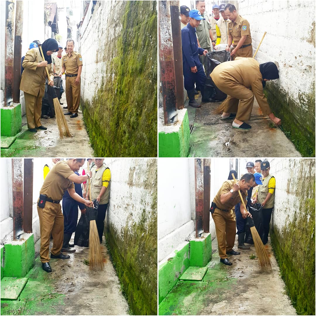 Kel_Sukabungah's tweet photo. Senin, 26-11-2018
Setelah apel pagi dilanjutkan Opsih dan GPS disekitar Gg H yasin #sukabungah #sukajadimaju #bandungjuara #gps #opsih
@OdedMD @ridwankamil @pembdg @HumasBdg @Kec_Sukajadi @kangpisman @pdkebersihanbdg @dlhk_kotabdg @dlhjabar @BDG_CommandCtr https://t.co/zkEVFisqAV