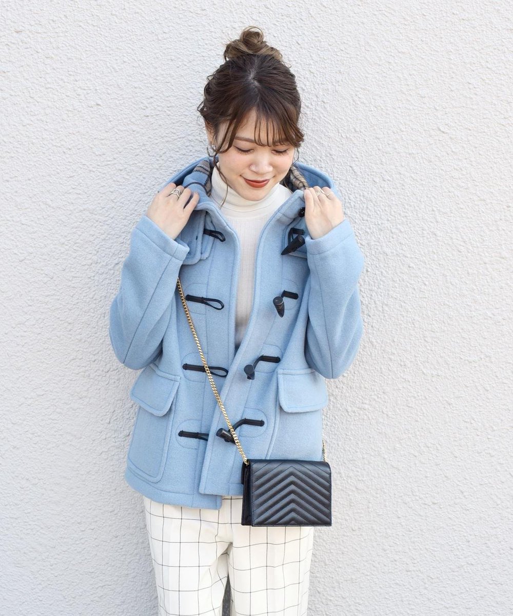 Ships A Twitter 毎年ご好評のショートダッフル シルエットと立体感のあるフードがポイント ベーシックな定番カラーはもちろん トーンが暗くなりがちな秋冬のコーディネートにポップなカラーもおすすめです Ships Shipswomen シップス ダッフルコート