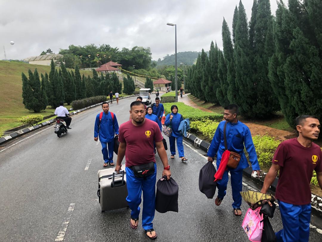 SeniRelaBakti's tweet photo. MAHA 2018
#MAHA2018 #MAHA2018my #gendangsilat #gendangsilatkedah #madamabeles https://t.co/WWPtb6V1fi
